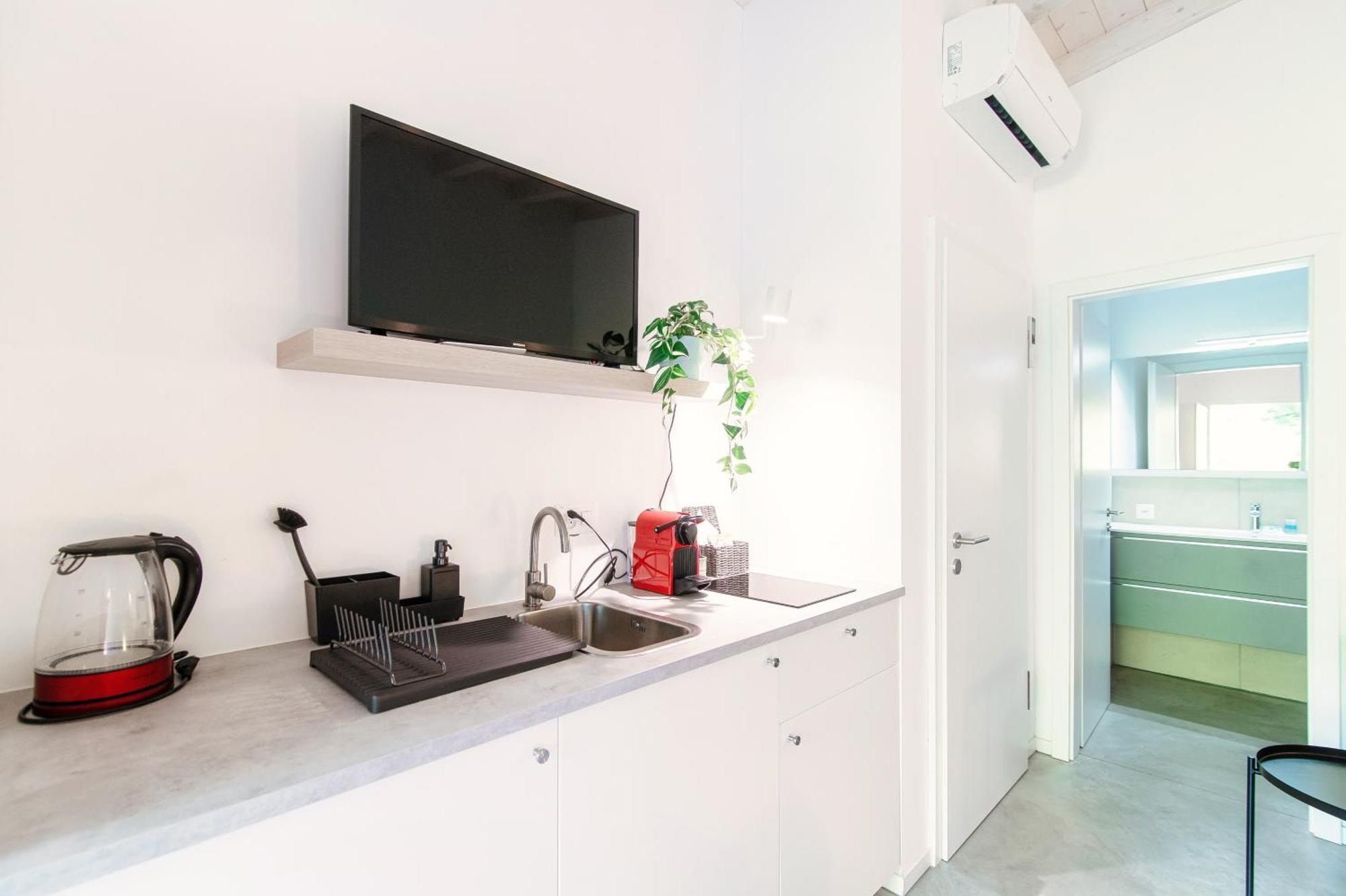 Le Betulle Studios By Quokka 360 - Studio Apartments By The Origlio Lake Exterior foto